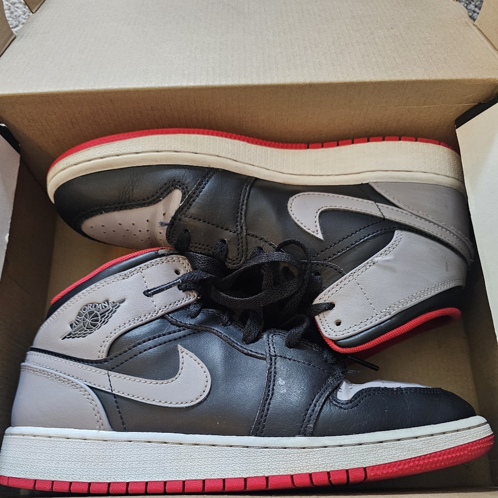 Jordan Black and Gray Mid-Top Sneakers - Picture 6 of 7